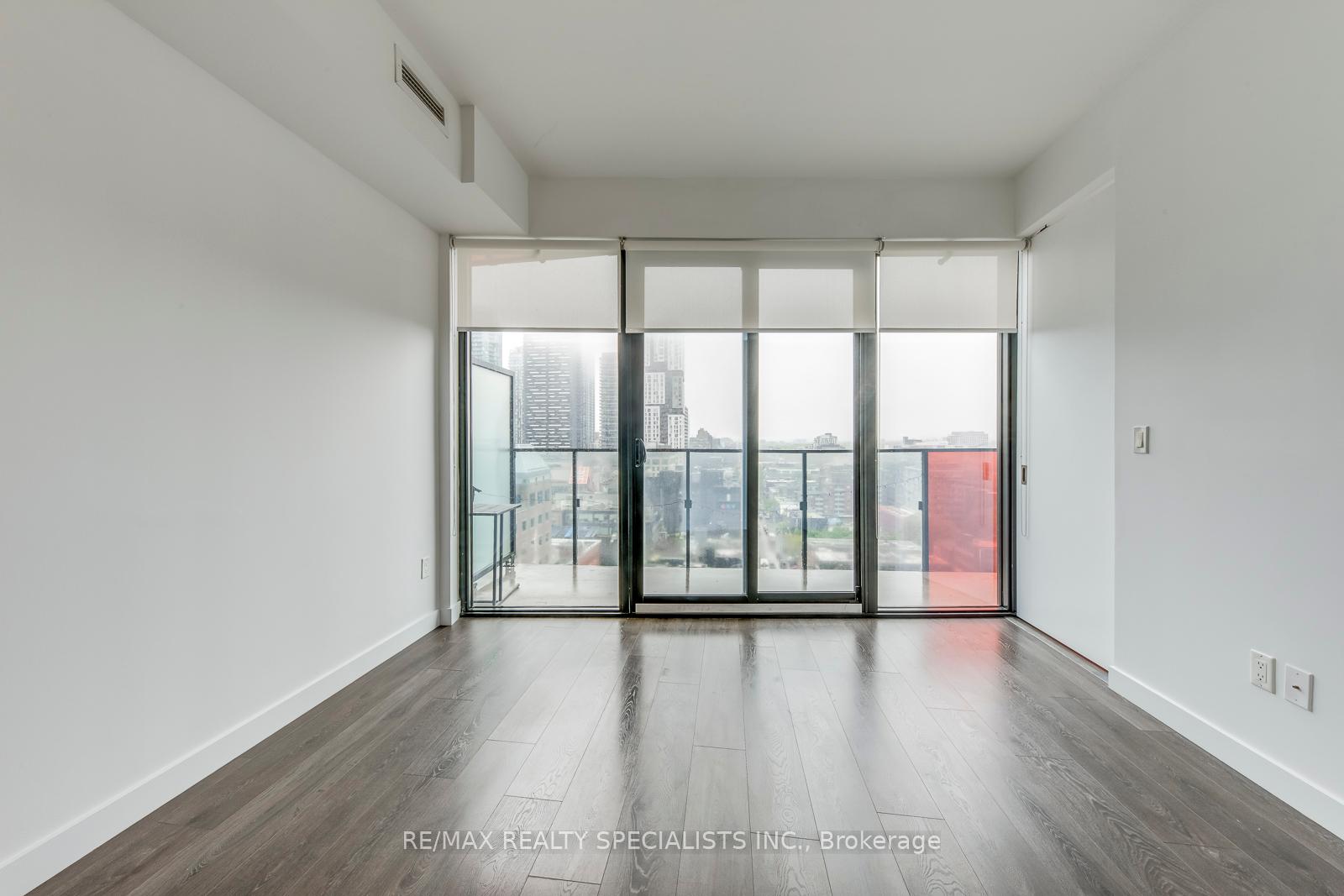 3 Bedrooms Condo at 215 Queen, Toronto For sale