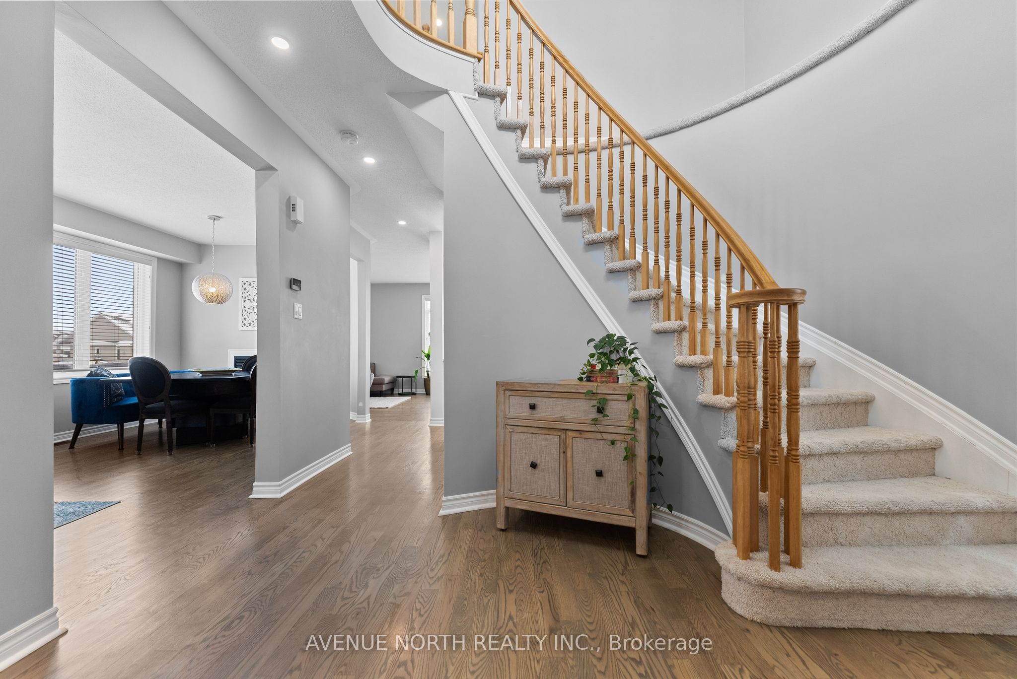 40 Friendly Crescent, StittsvilleMunsterRichmond, ON K2S 2B6