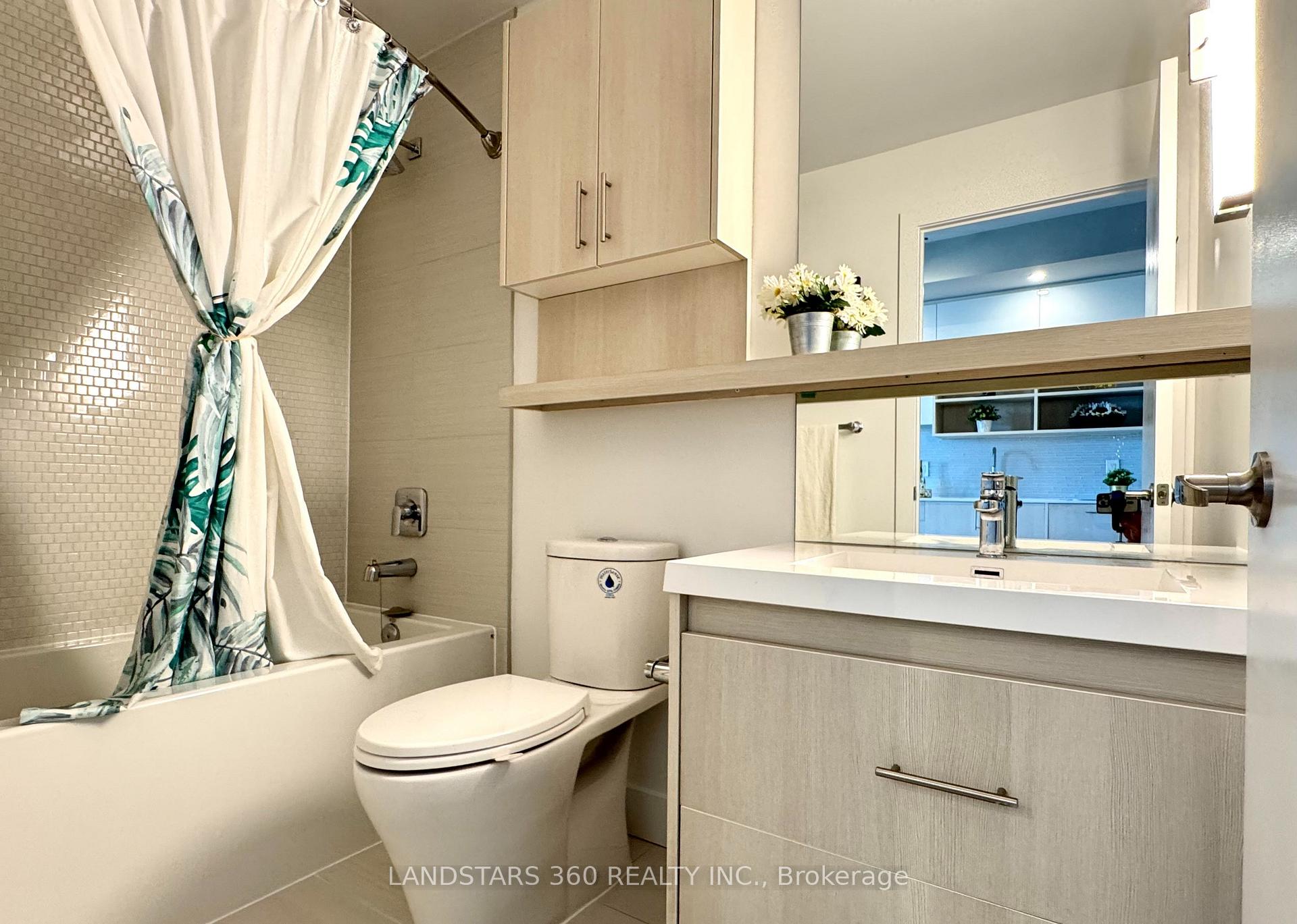 2 Bedrooms Condo at 150 Fairview Mall, Toronto For sale