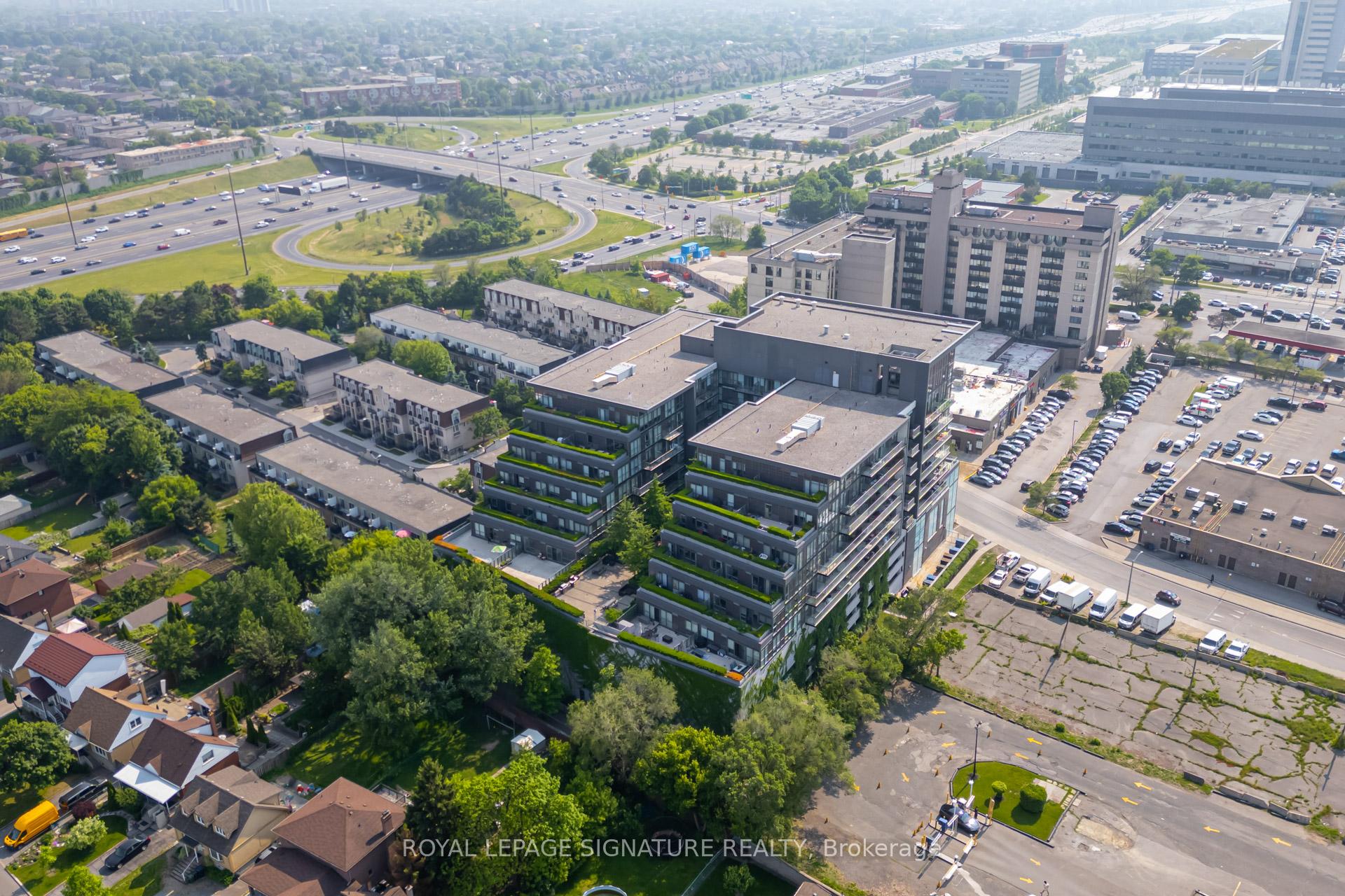 2 Bedrooms Condo at 15 James Finlay, Toronto For sale