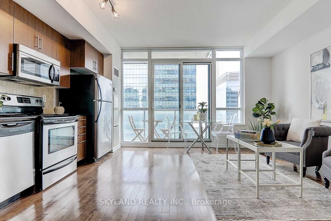 65 Bremner Boulevard, #3004