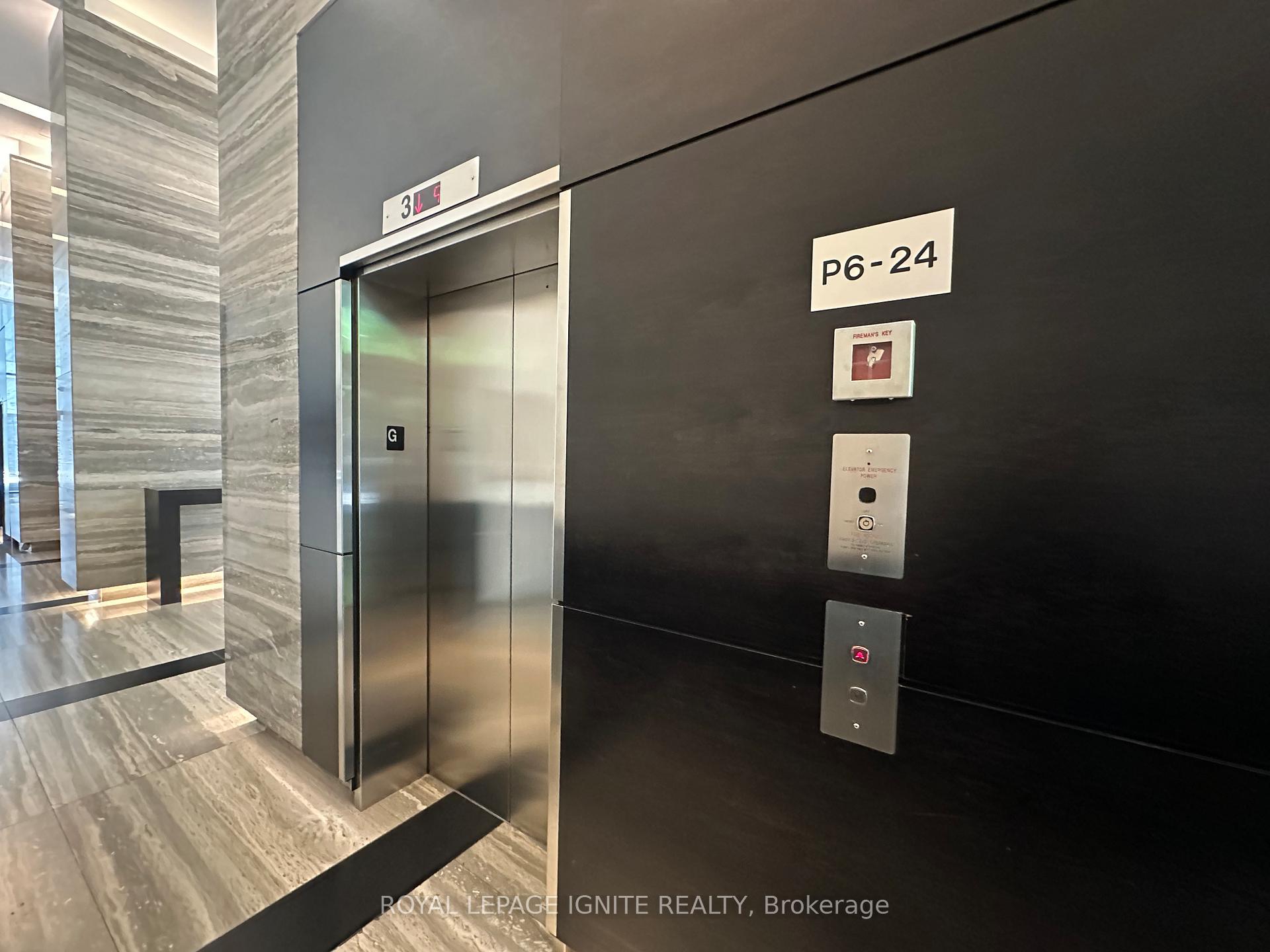2 Bedrooms Condo at 110 Charles, Toronto For sale