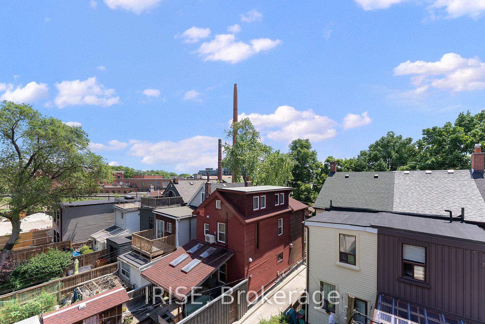 3 Bedrooms Condo at 485 Logan, Toronto For sale