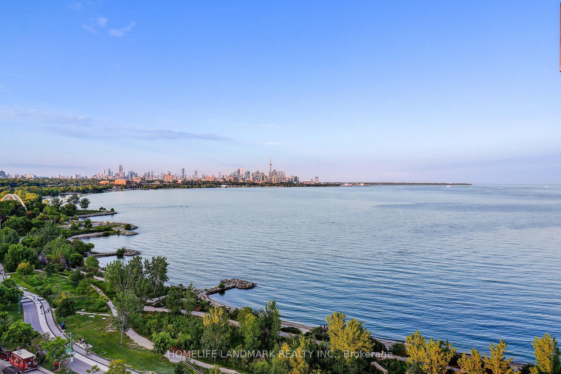 3 Bedrooms Condo at 58 Marine Parade, Toronto For sale