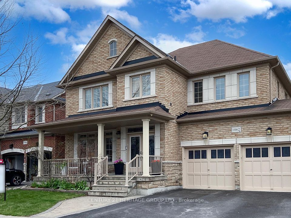 1062 Blackhall Crescent, Newmarket, ON L3X 0B3