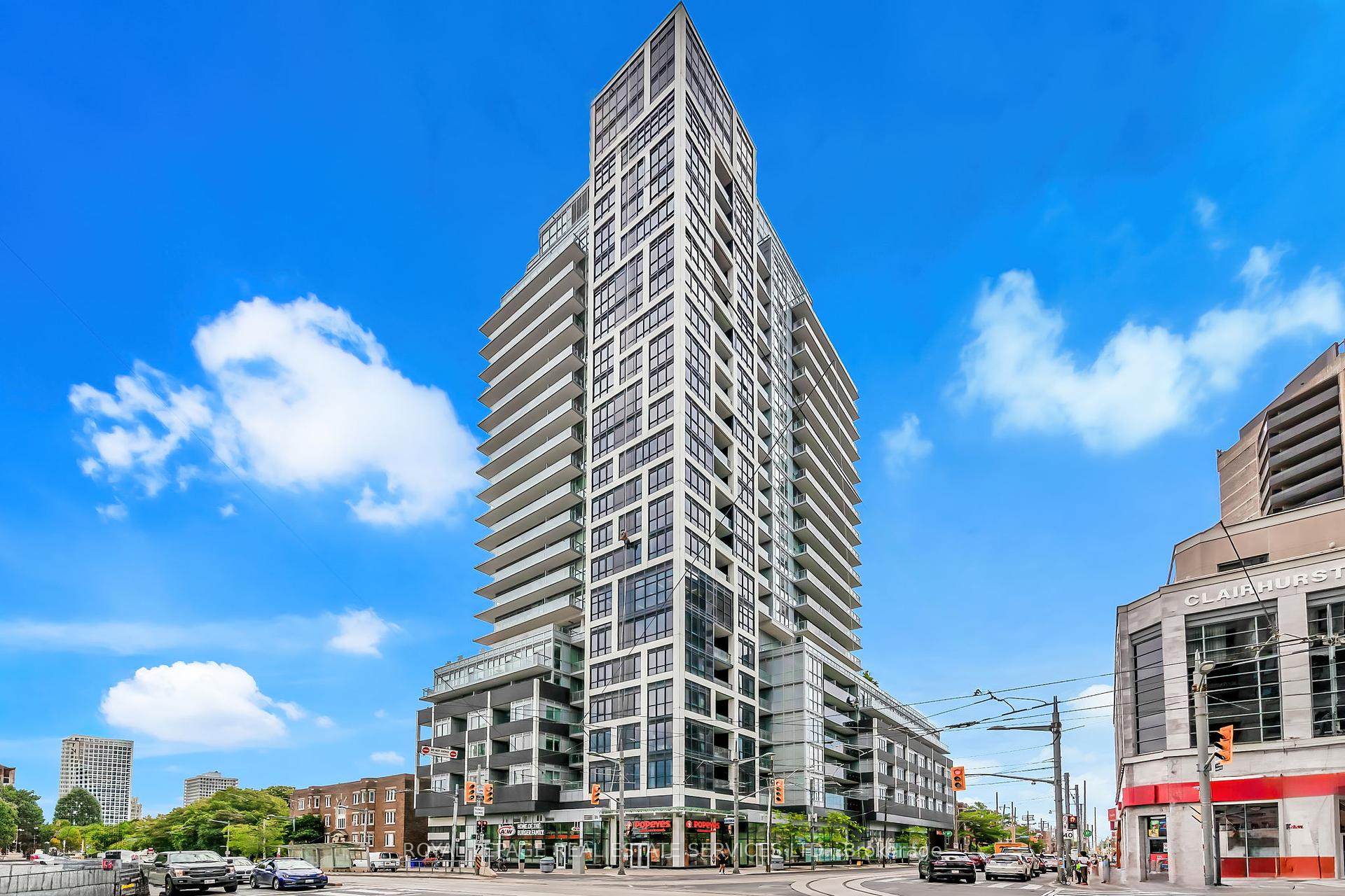 3 Bedrooms Condo at 501 St Clair, Toronto For sale