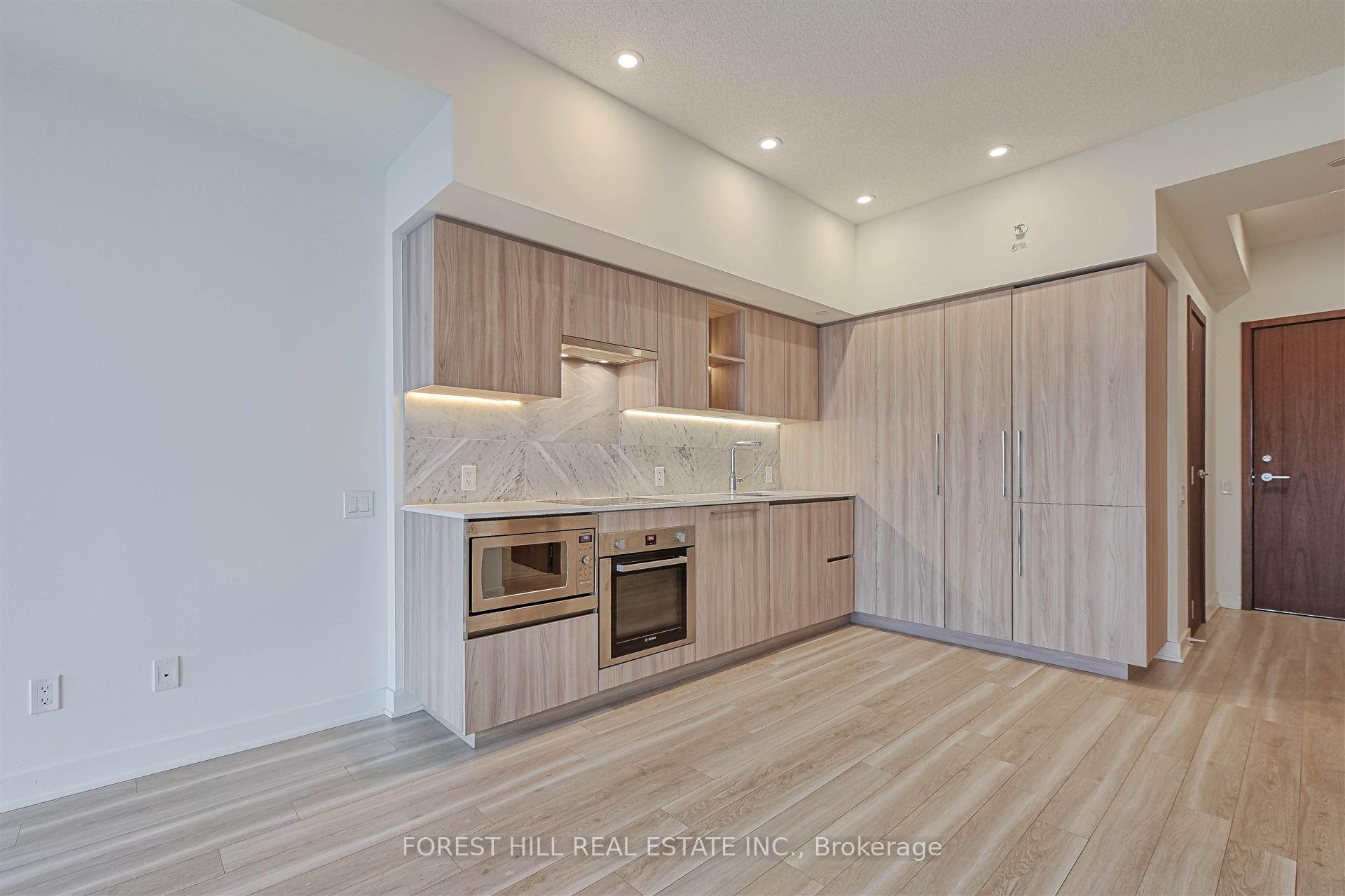 1 Bedroom Condo at 19 Bathurst,  Toronto For sale