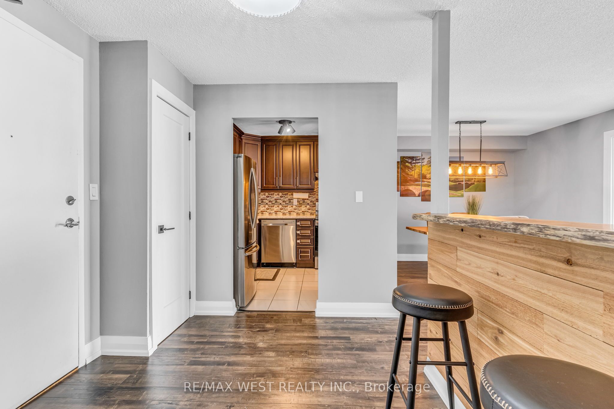 145 Hillcrest Avenue, #1615
