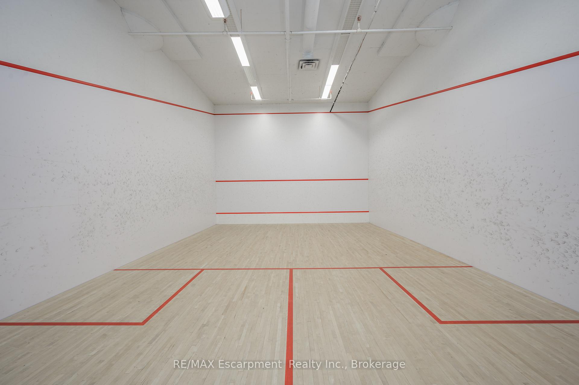 2 Bedrooms Condo at 250 MANITOBA, Toronto For sale