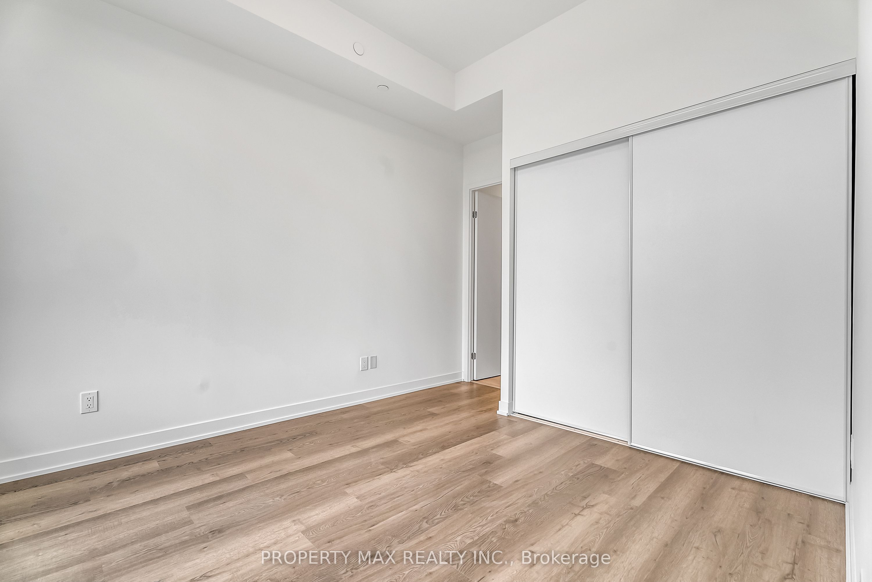 2 David Eyer Road, #1428