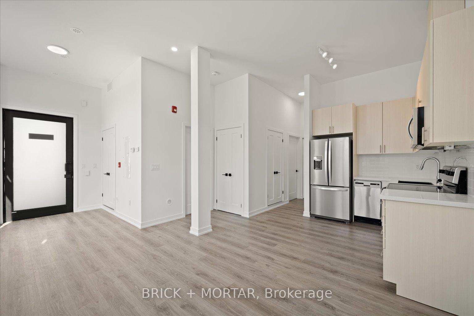 2 Bedrooms Condo at 5 Vivian,  Toronto For sale