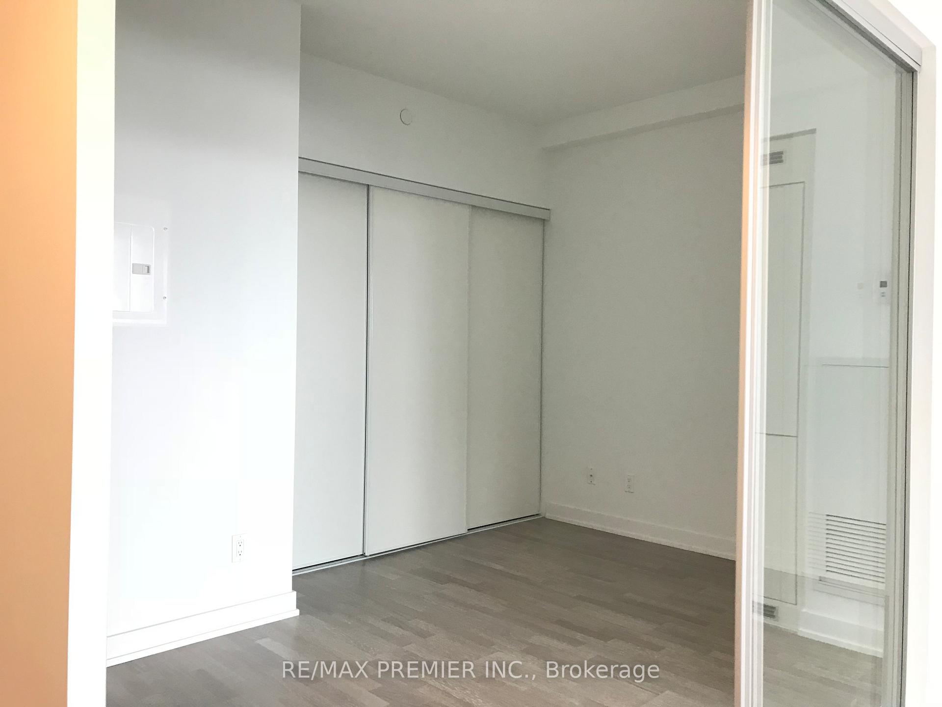 1 Bedroom Condo at 501 St Clair, Toronto For sale