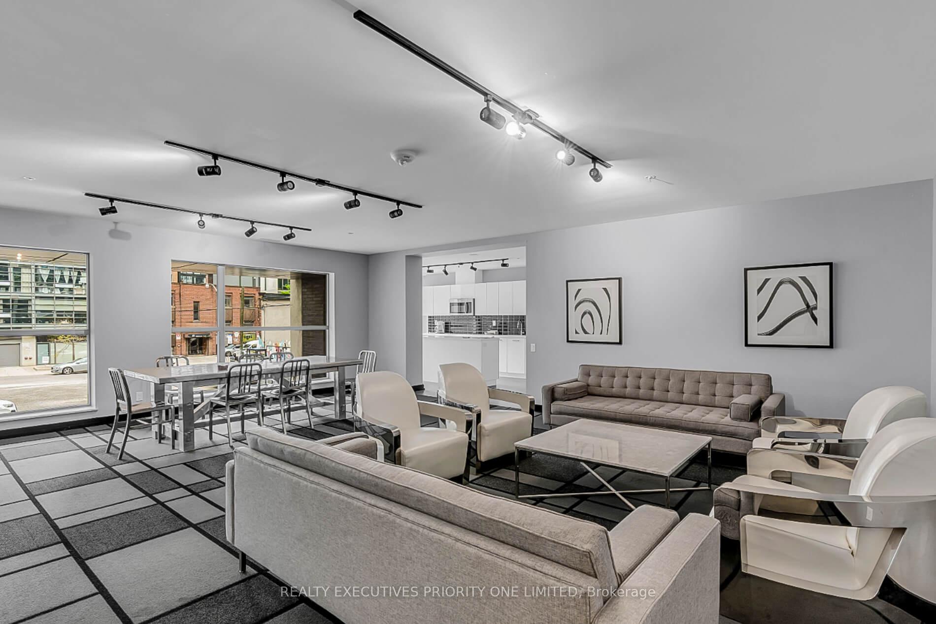 1 Bedroom Condo at 39 Brant, Toronto For sale