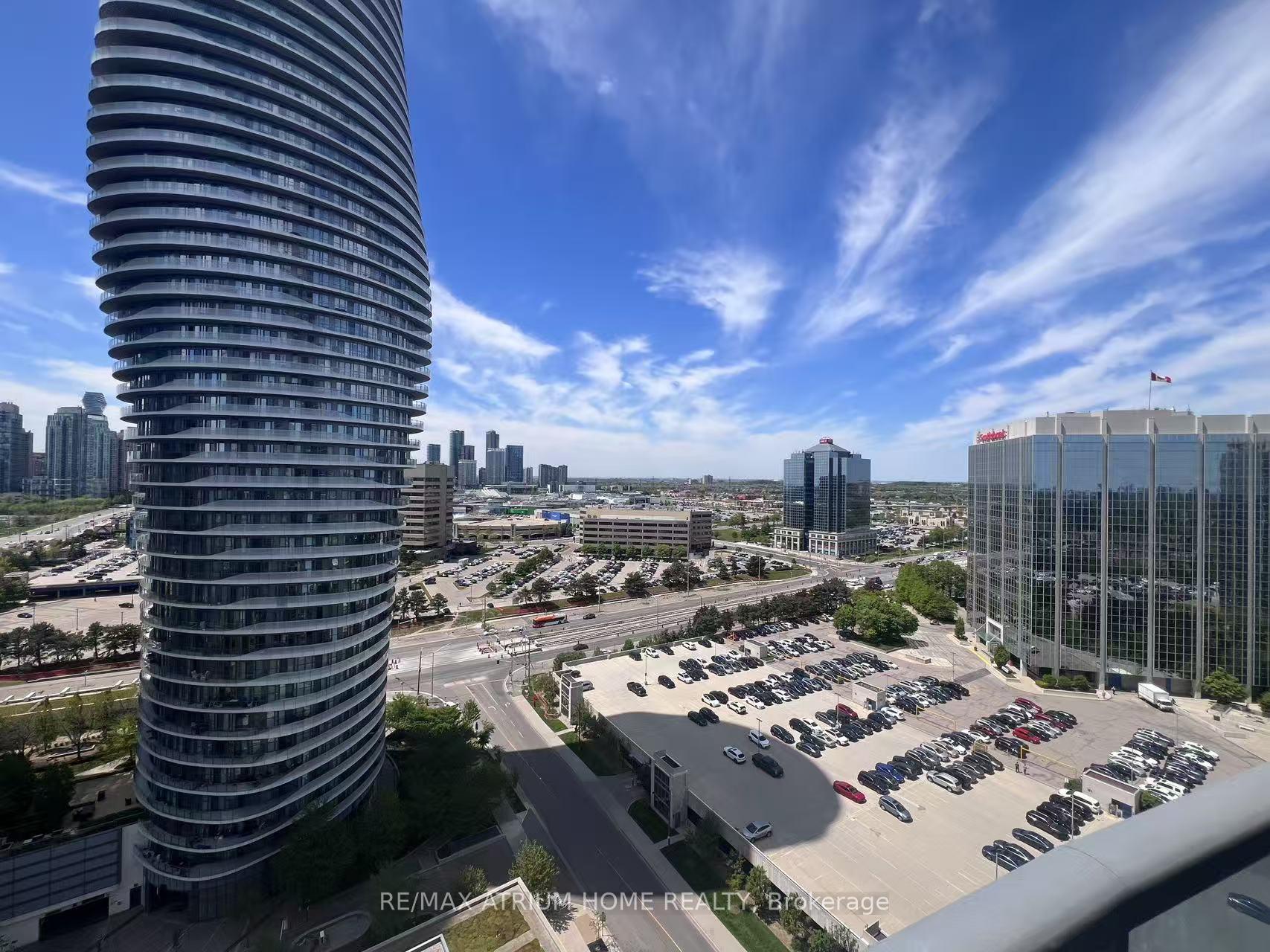 2 Bedrooms Condo at 80 Absolute, Mississauga For sale