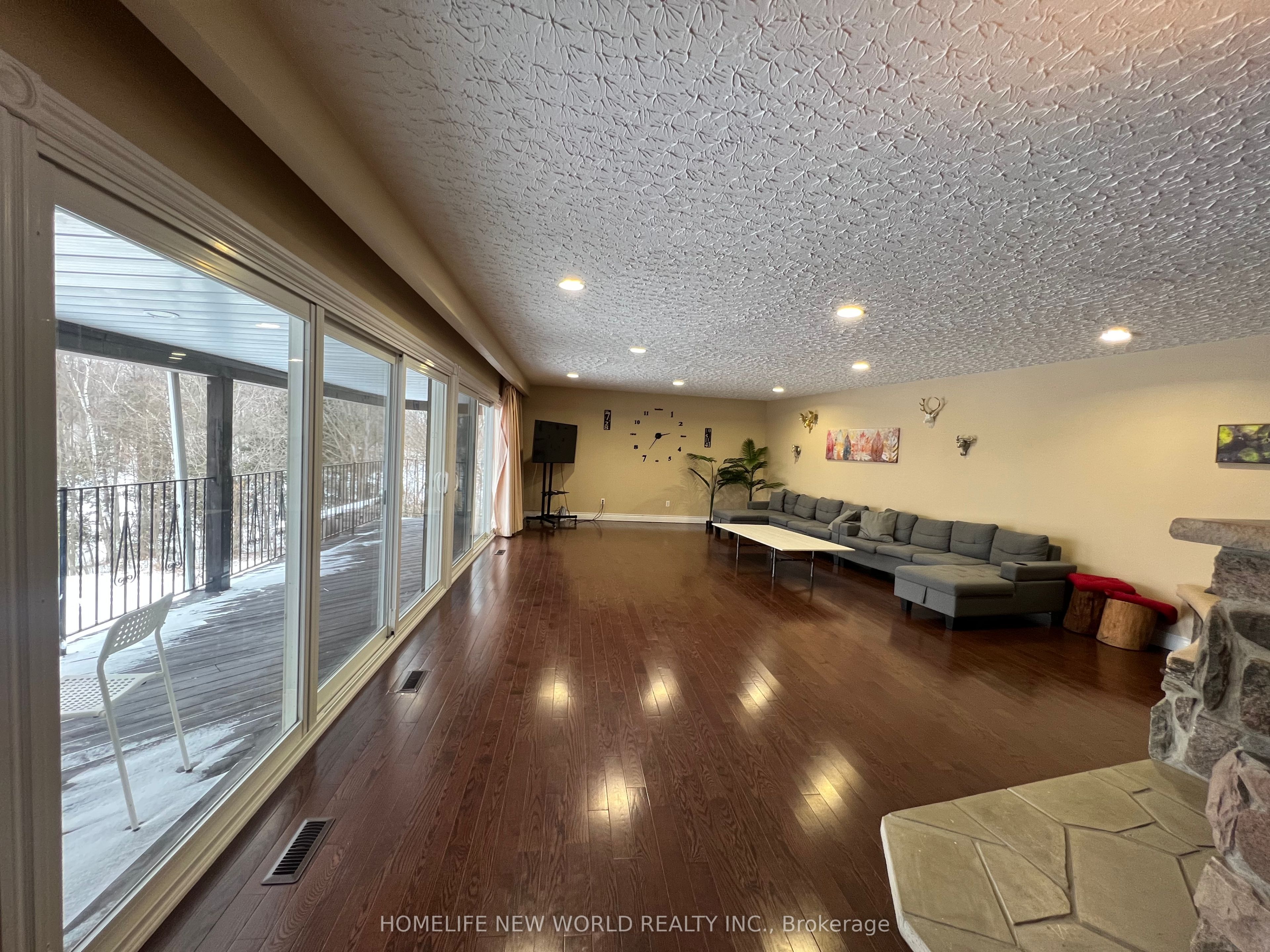 3134 Bloomington Road