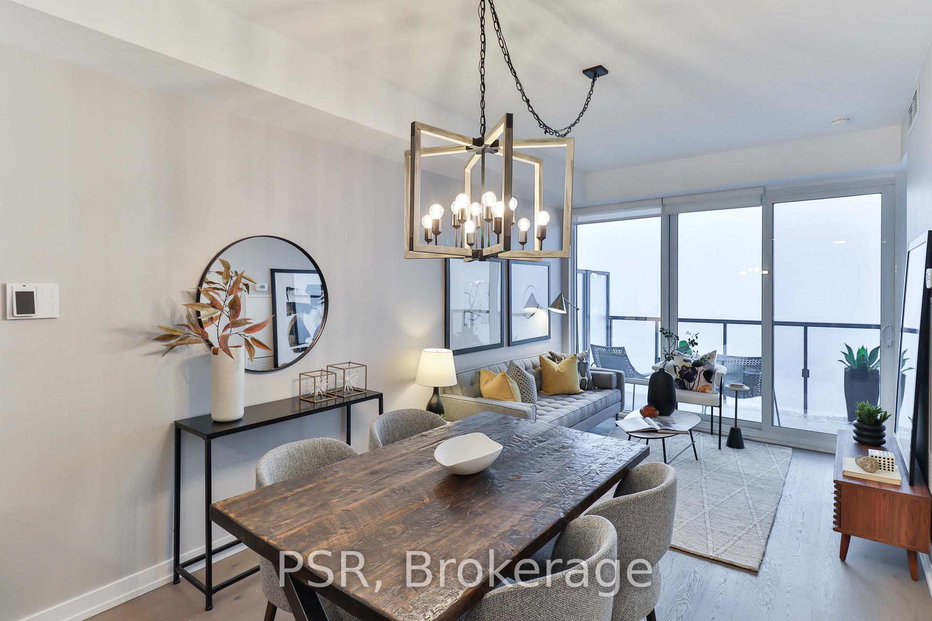 2 Bedrooms Condo at 488 University Ave, Toronto For sale