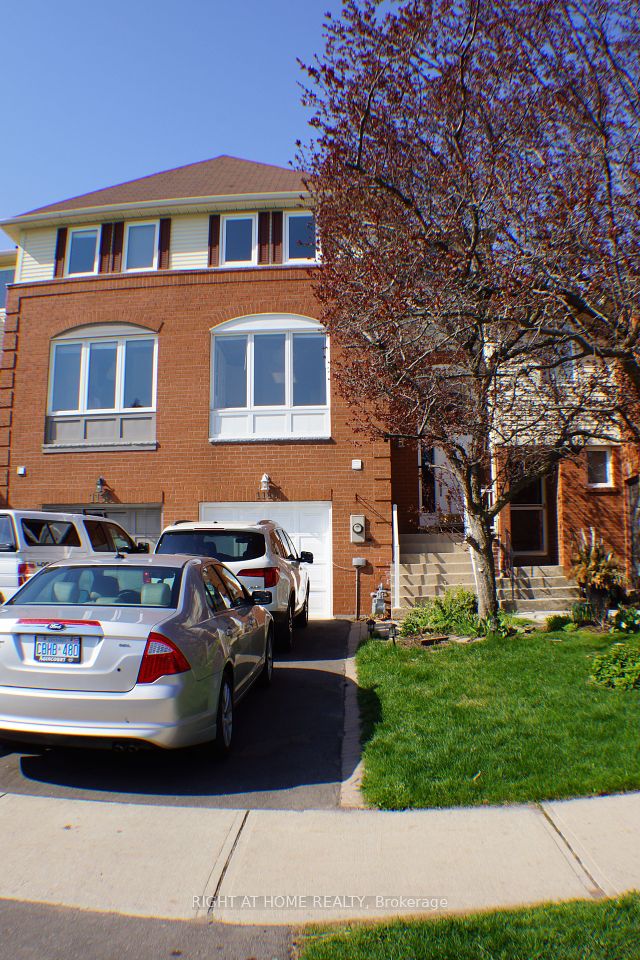 1140 Leewood