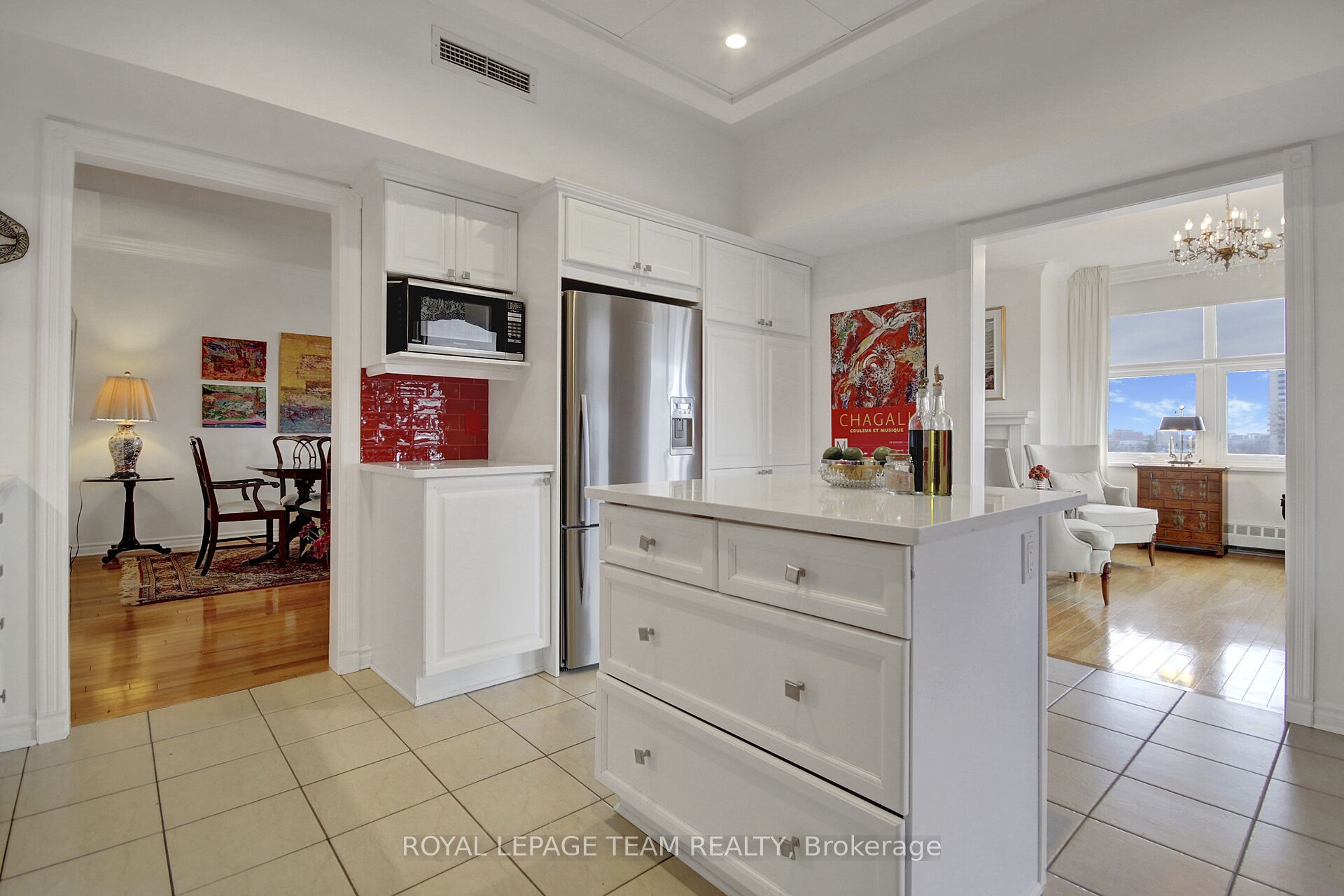 131 Wurtemburg Street, #804