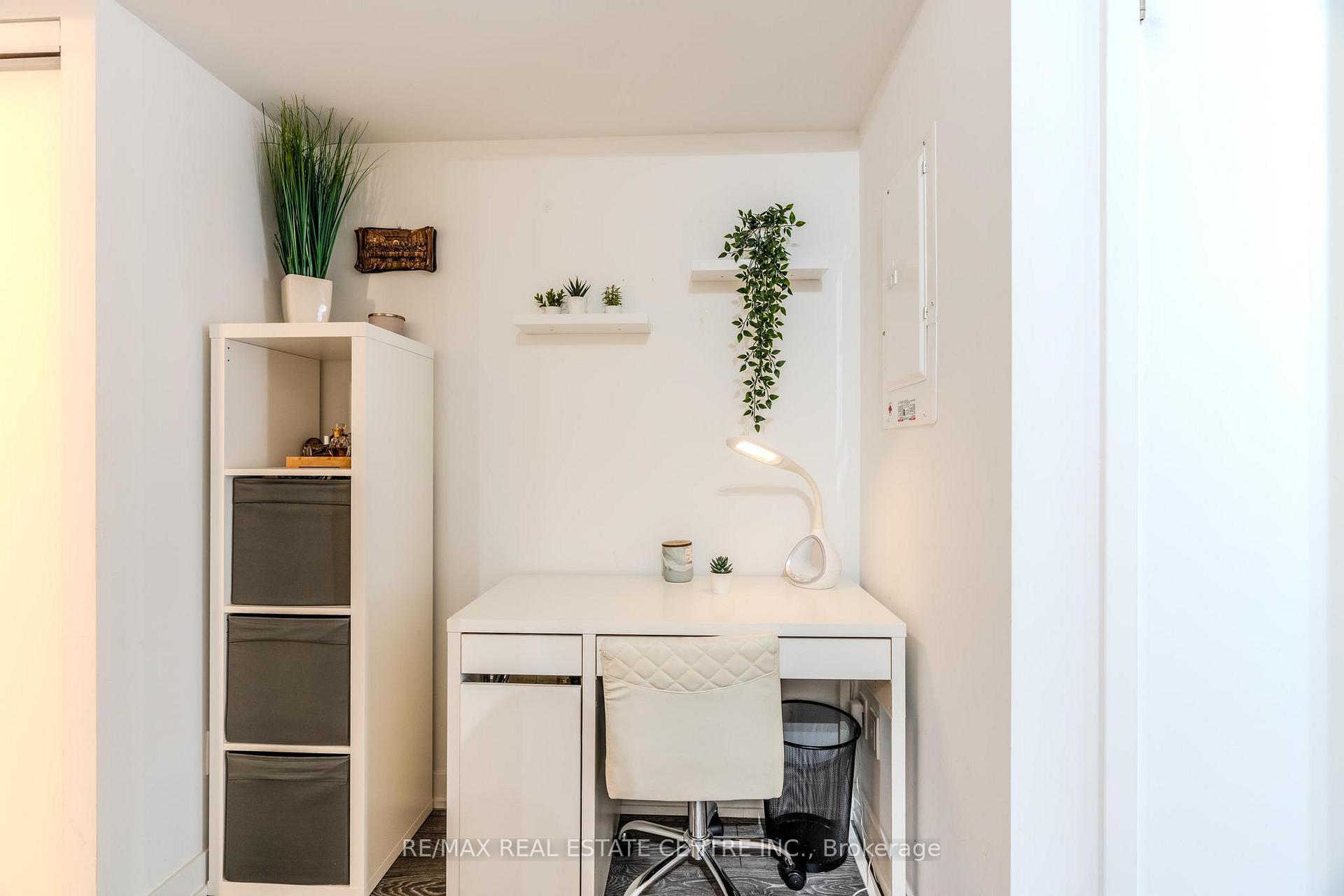 1 Bedroom Condo at 1119 Cooke, Burlington For sale