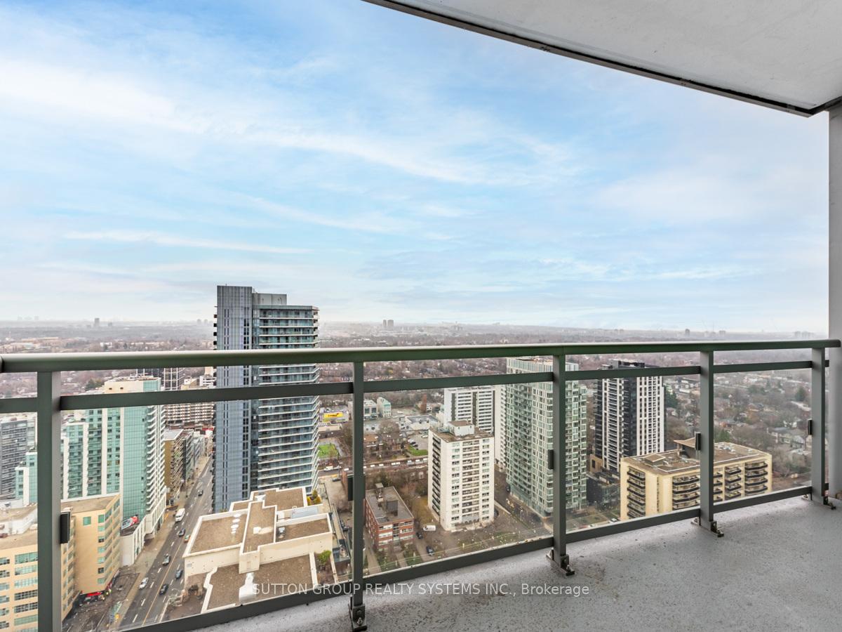 2 Bedrooms Condo at 98 Lillian, Toronto For sale