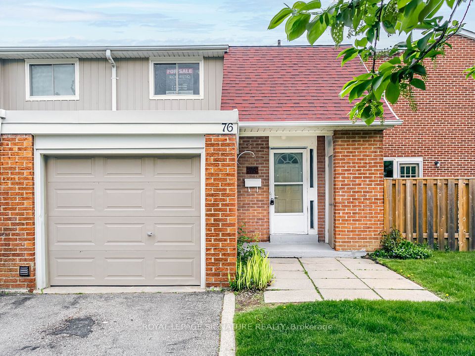 215 Mississauga Valley