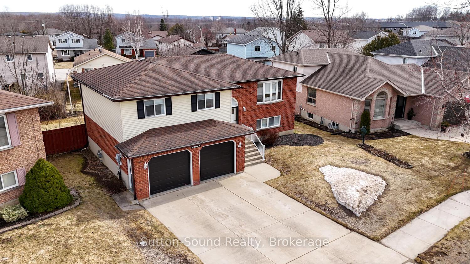 2667 8th Avenue, Owen Sound, ON N4K 6S5