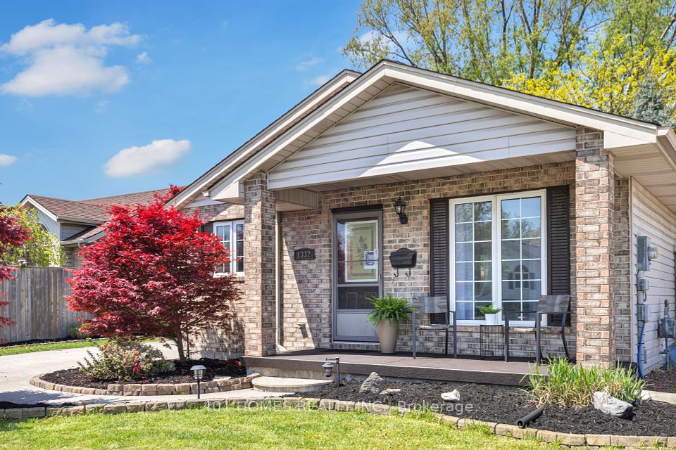 1332 Hansen Crescent, Windsor, ON N8W 5M8