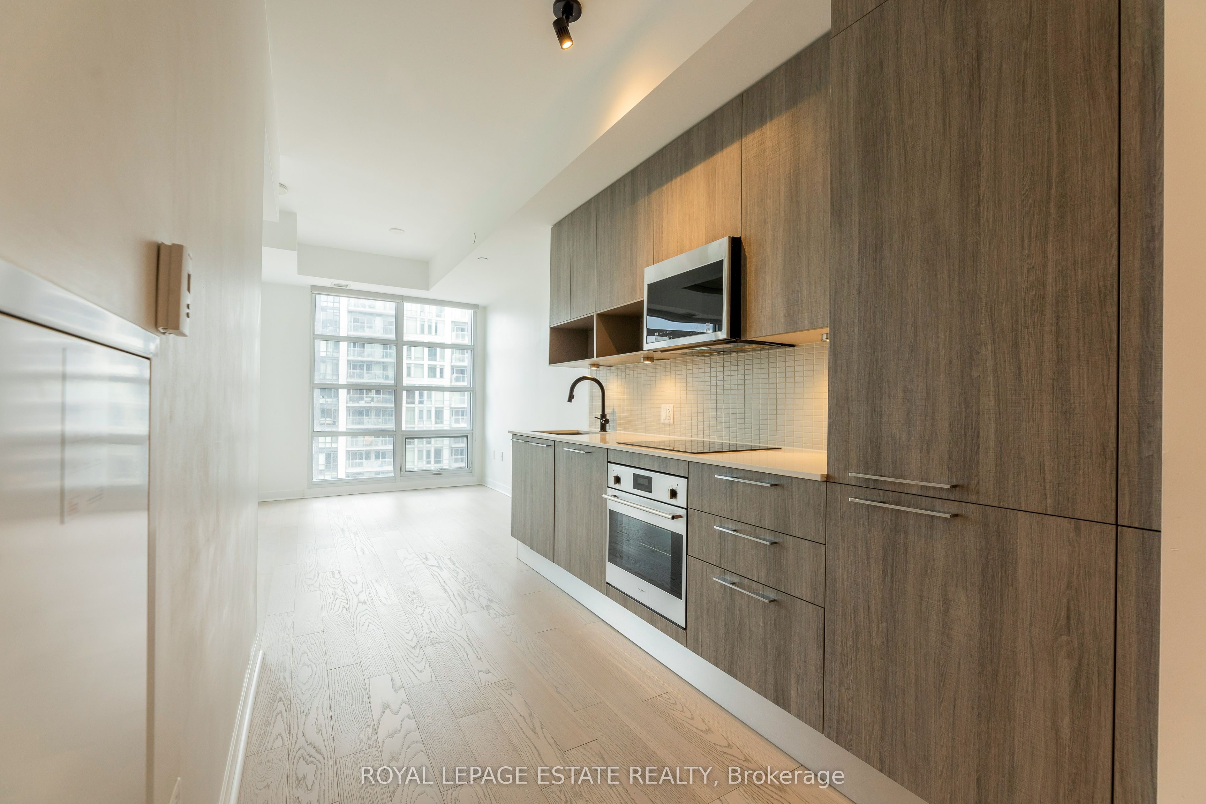 501 Adelaide Street W, #1106