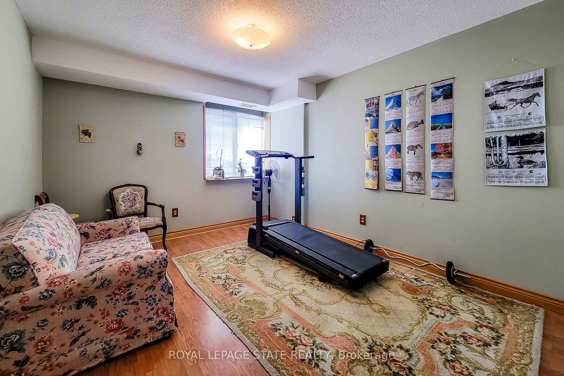 3 Bedrooms Condo at 301 Frances, Hamilton For sale