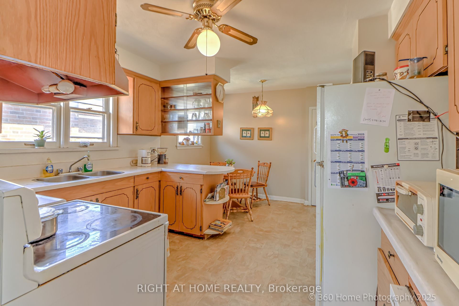 12 Summitcrest Drive