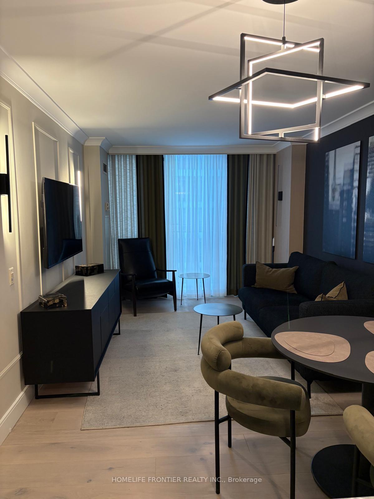1 Bedroom Condo at 388 Bloor, Toronto For sale