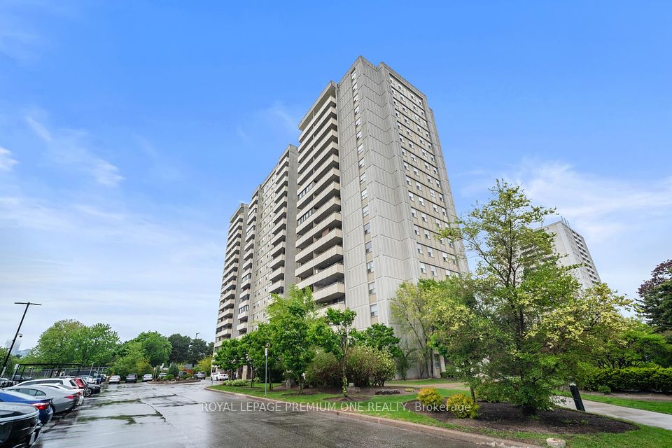 1338 York Mills