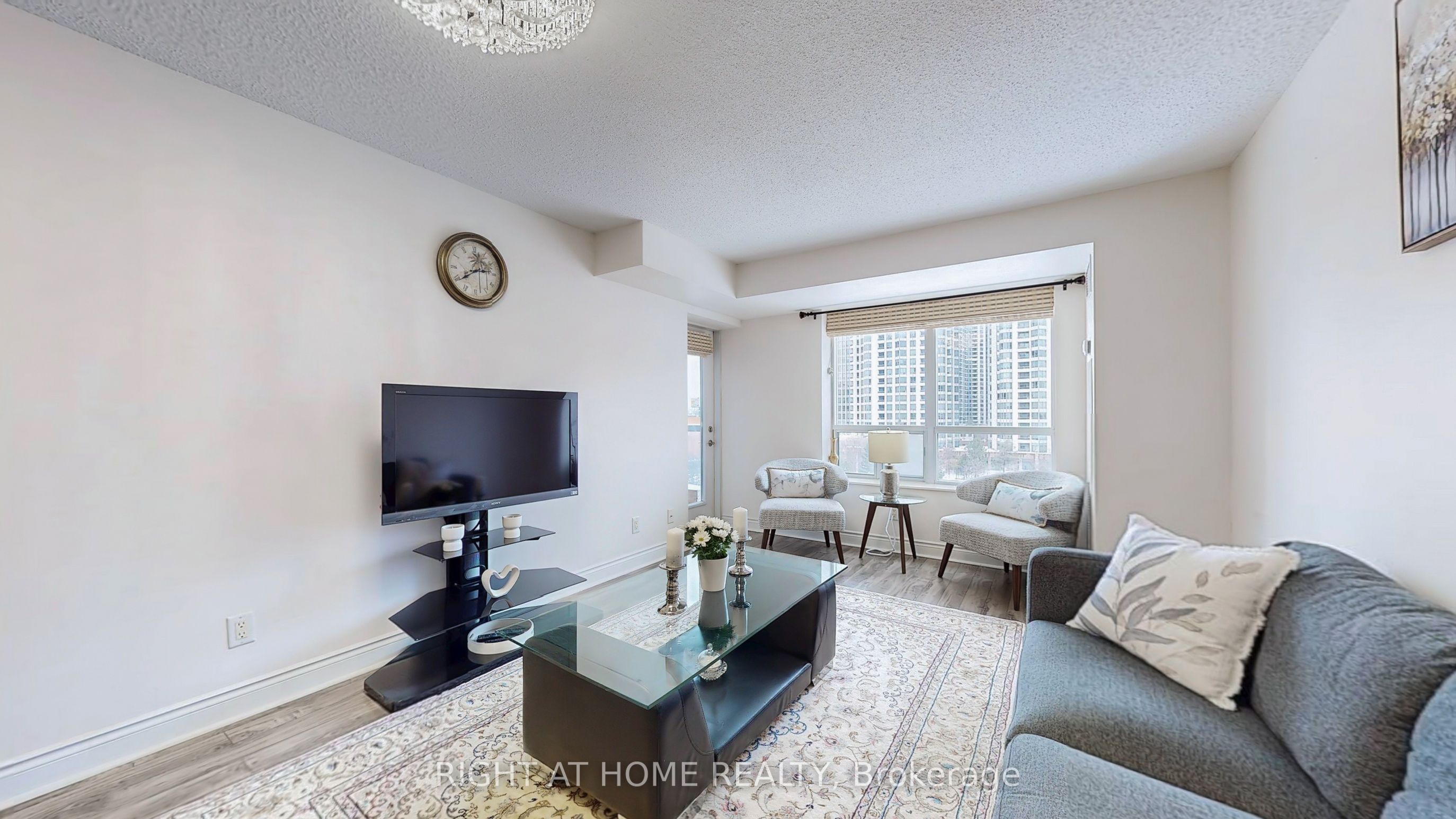 8 Mckee Avenue, #901