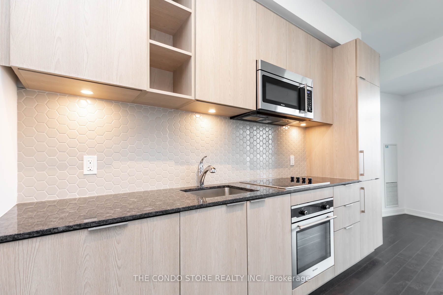 50 Ordnance Street, #2507