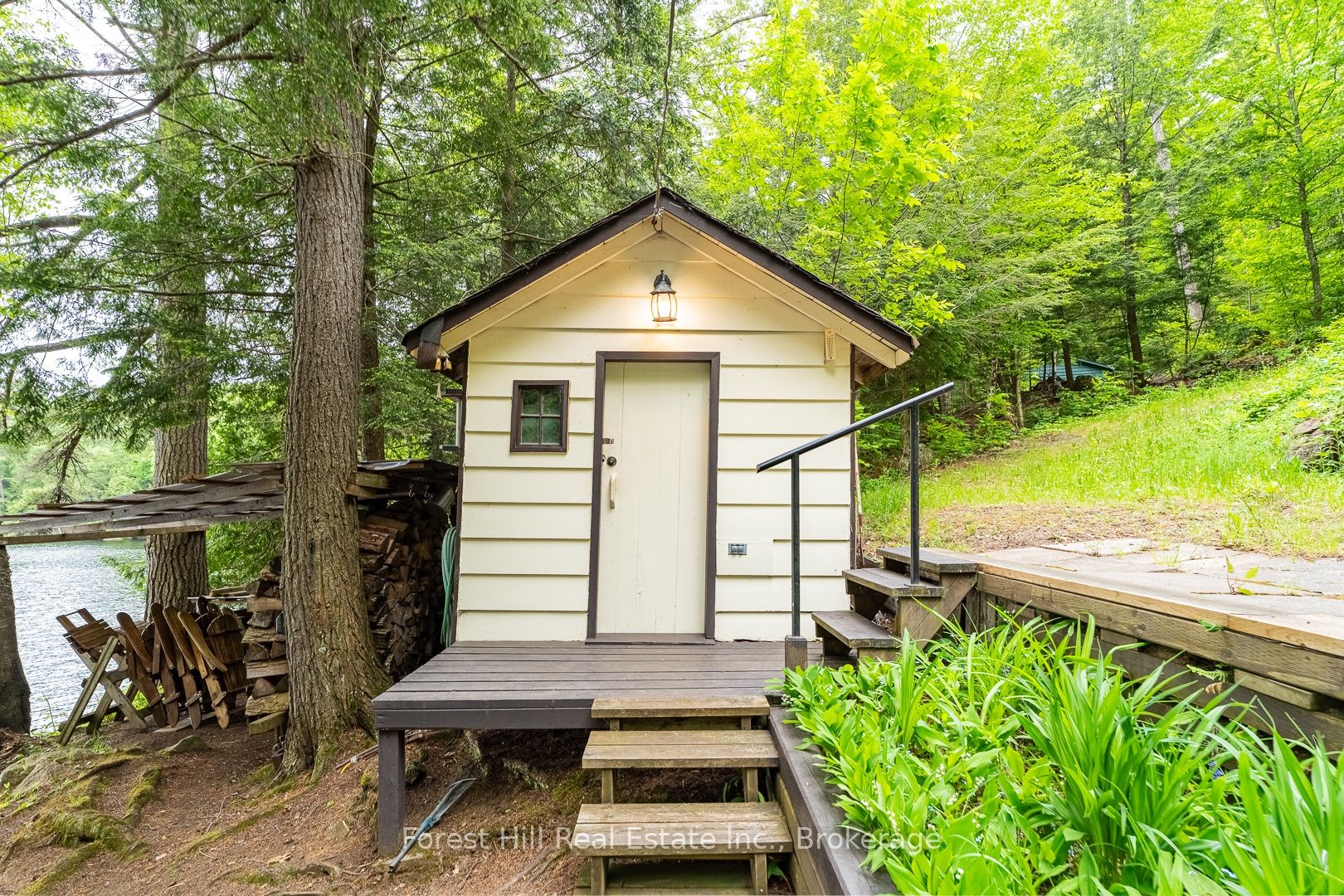 1147 Tock Lane