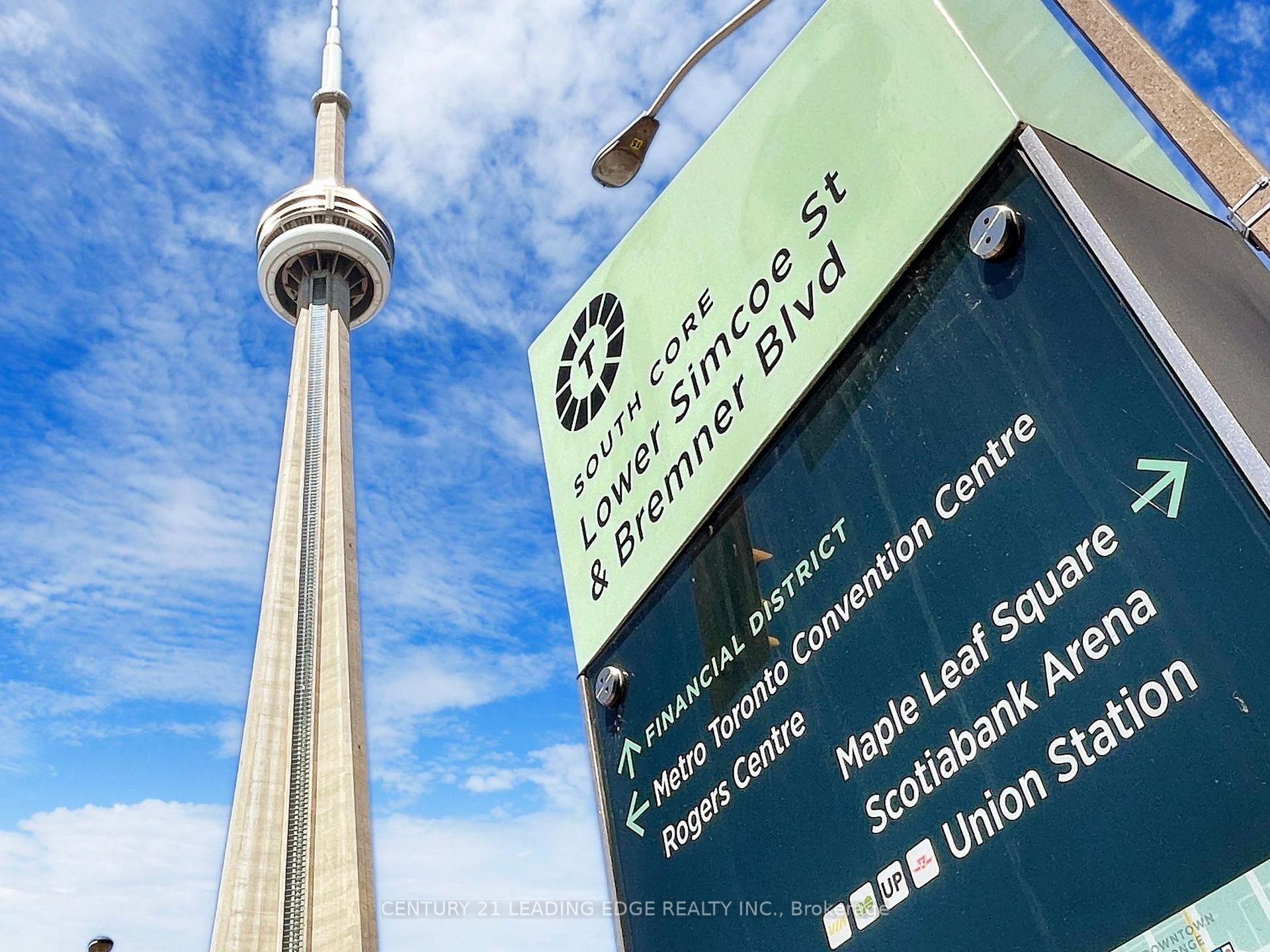 2 Bedrooms Condo at 30 Grand Trunk, Toronto For sale