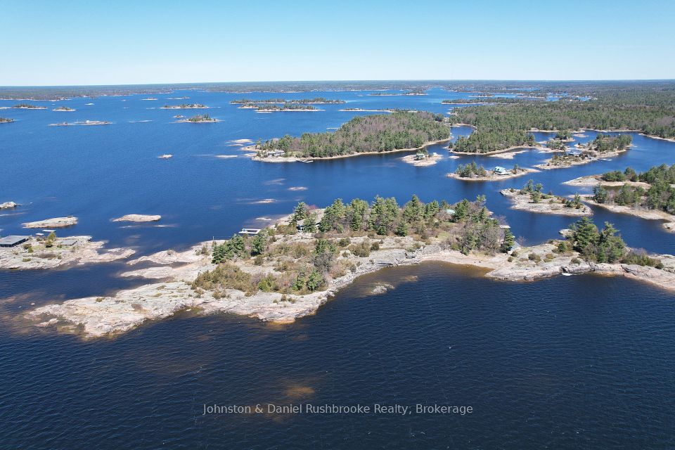 4 Island 1210 Georgian Bay Island, Georgian Bay, ON P0E 1E0