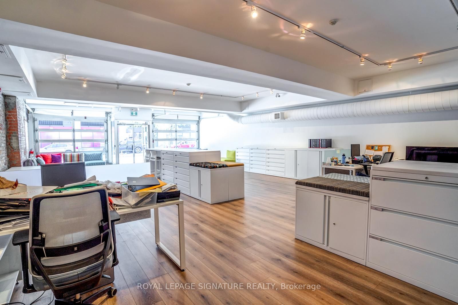 926 King Street W, #Main