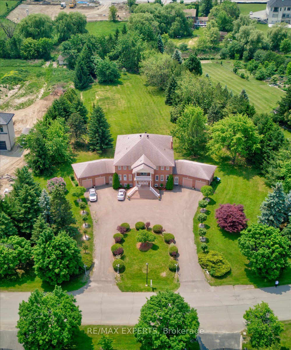 9 Cynthia Crescent