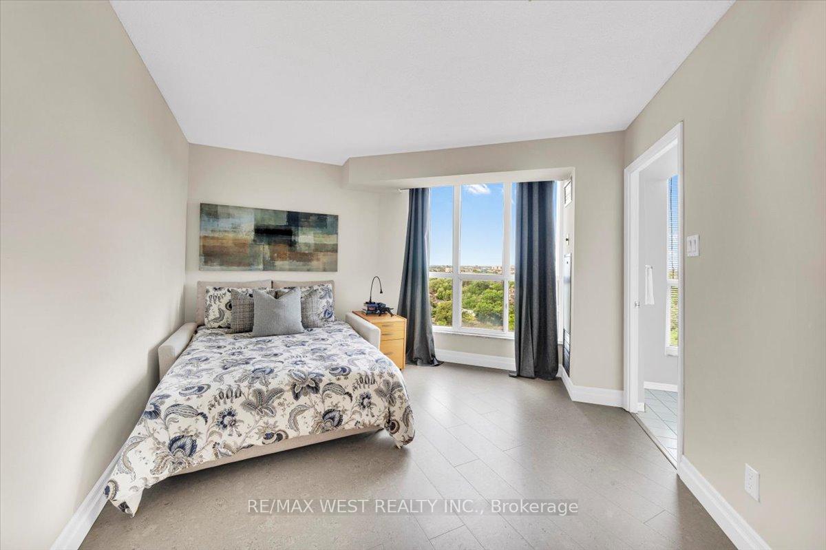 2 Bedrooms Condo at 2285 Lake Shore, Toronto For sale