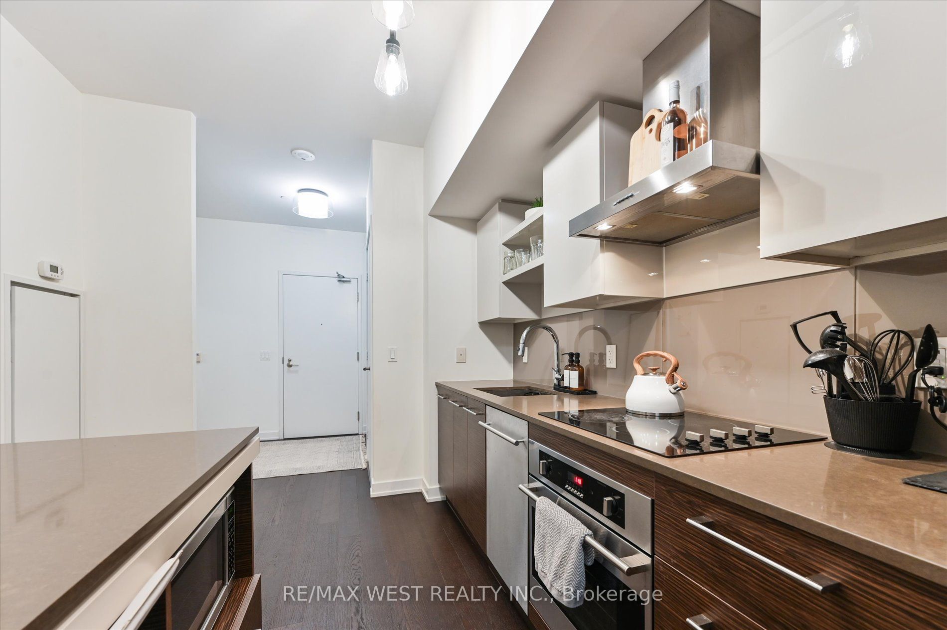 #431 - 1030 King Street, Toronto, ON M6K 3N3