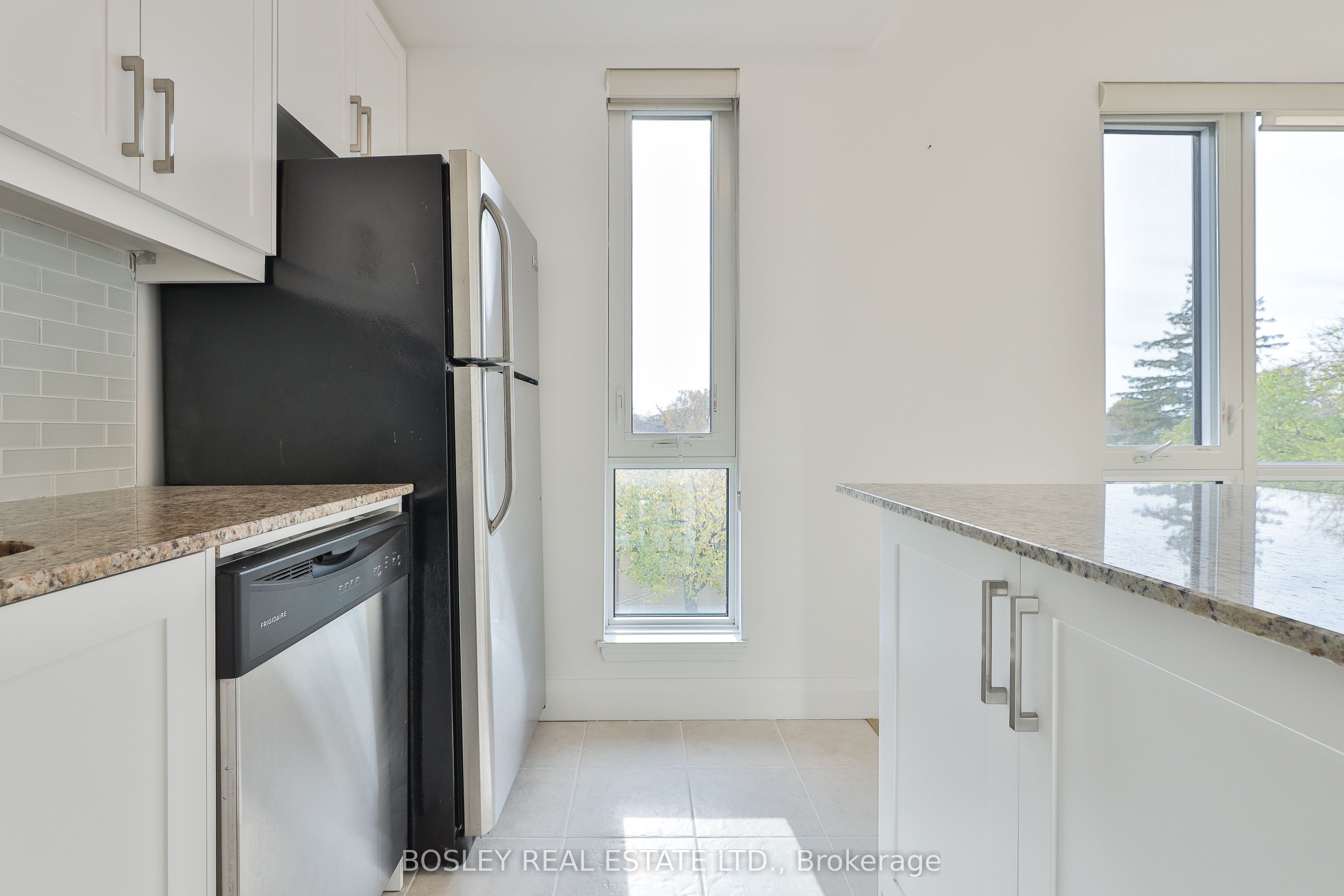 639 Lawrence Avenue W, #302