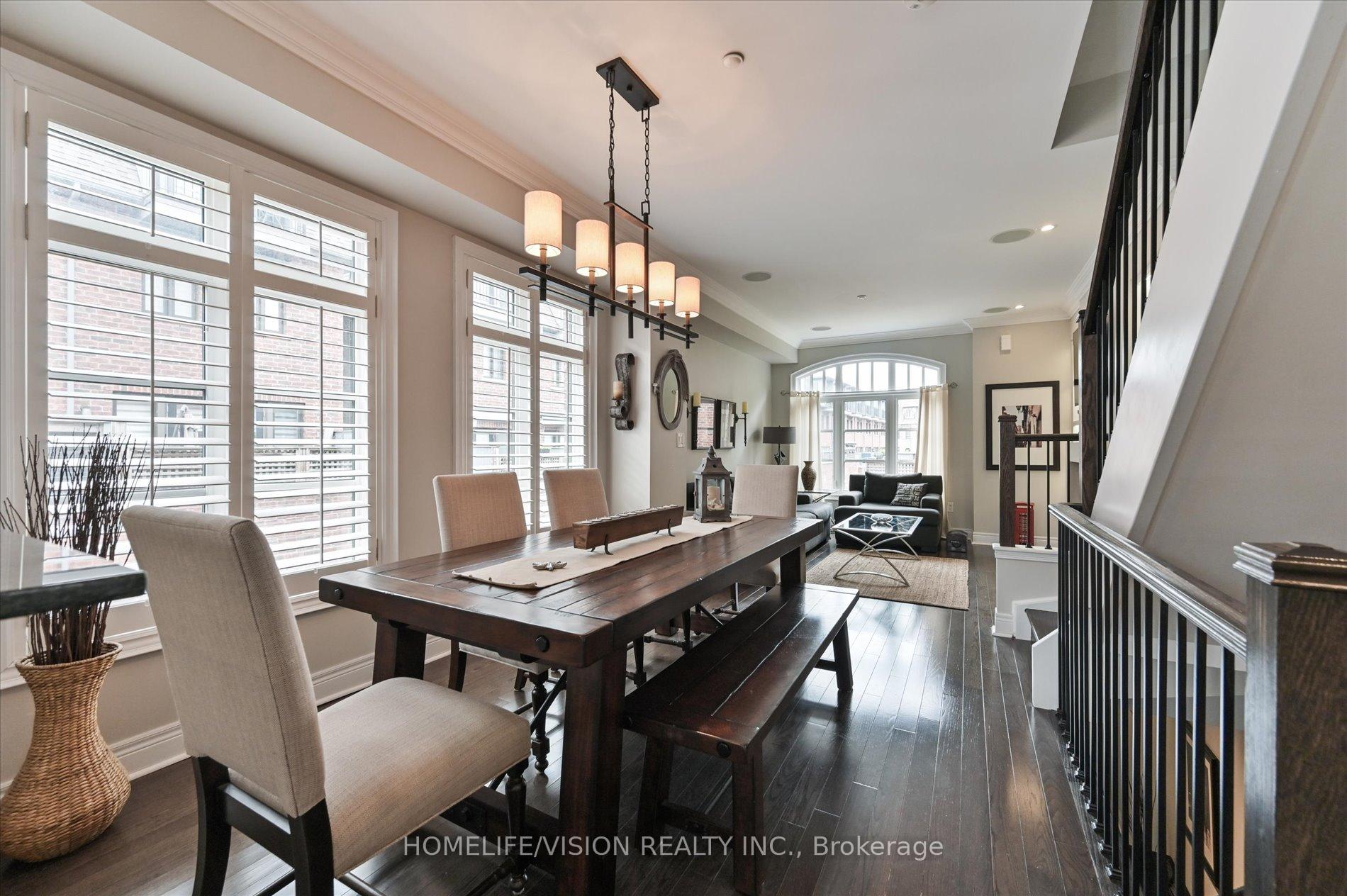 4 Bedrooms Condo at 2 Agar, Vaughan For sale