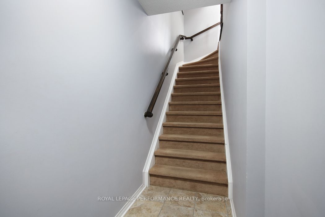 700 Reardon Private, #209