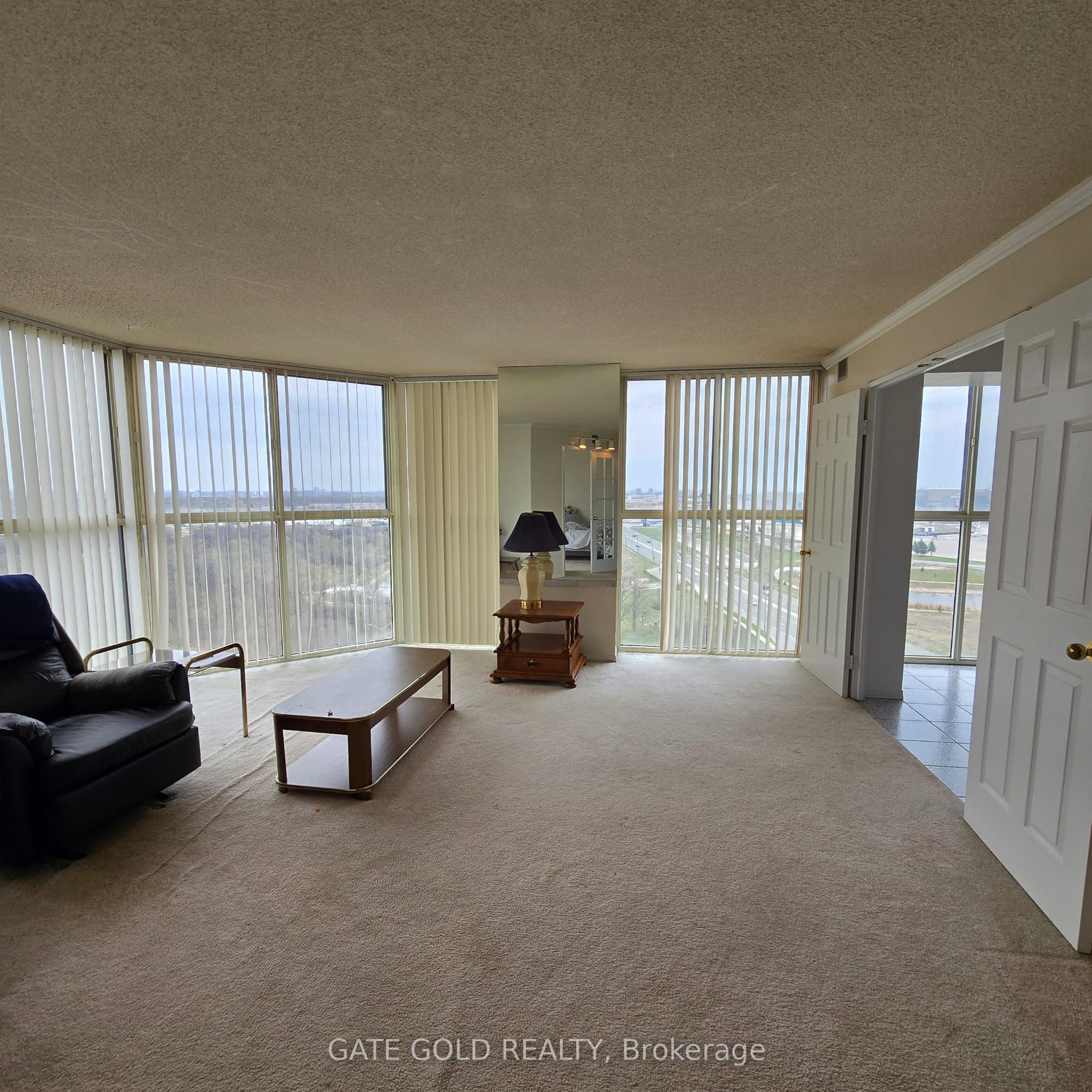 600 Rexdale Boulevard, #LPH2
