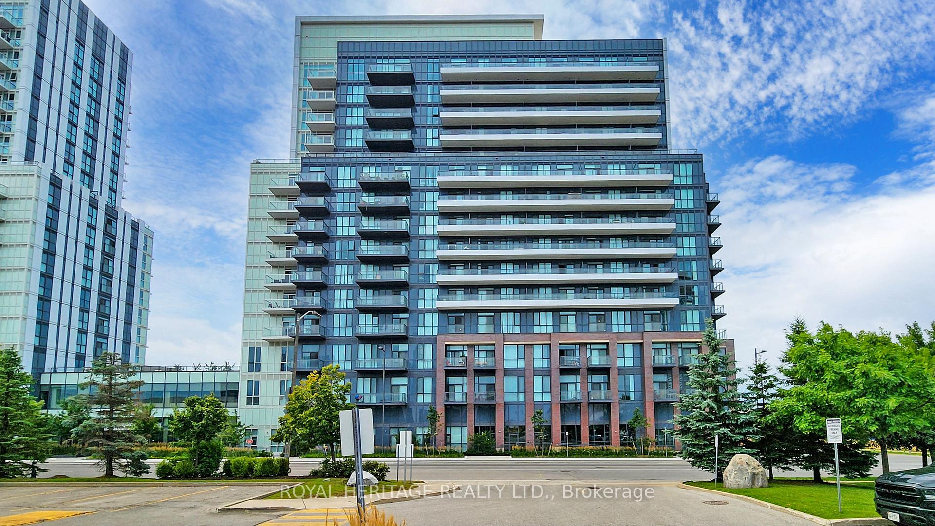 2 Bedrooms Condo at 10 Honeycrisp,  Vaughan For sale