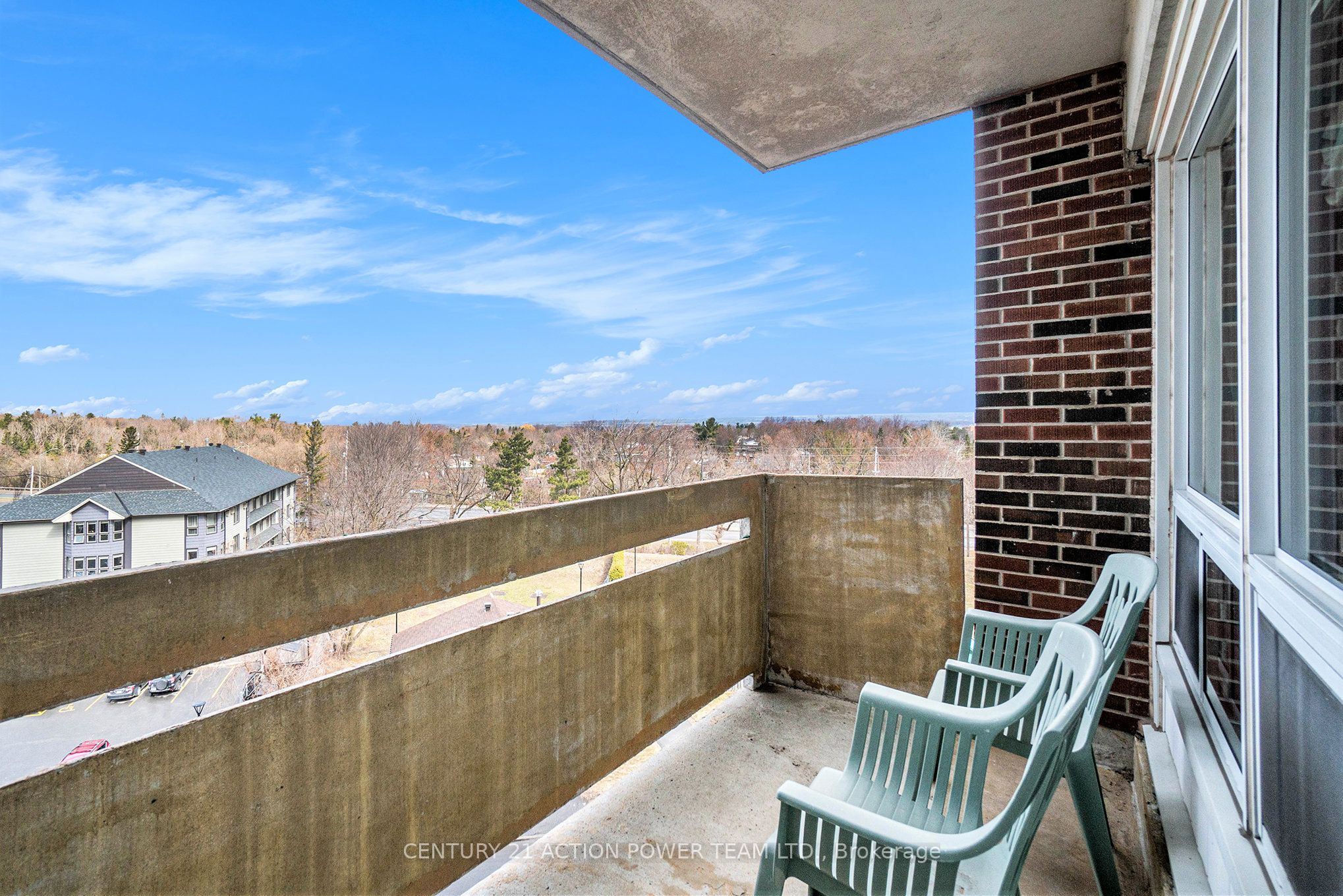 915 Elmsmere Road, #707