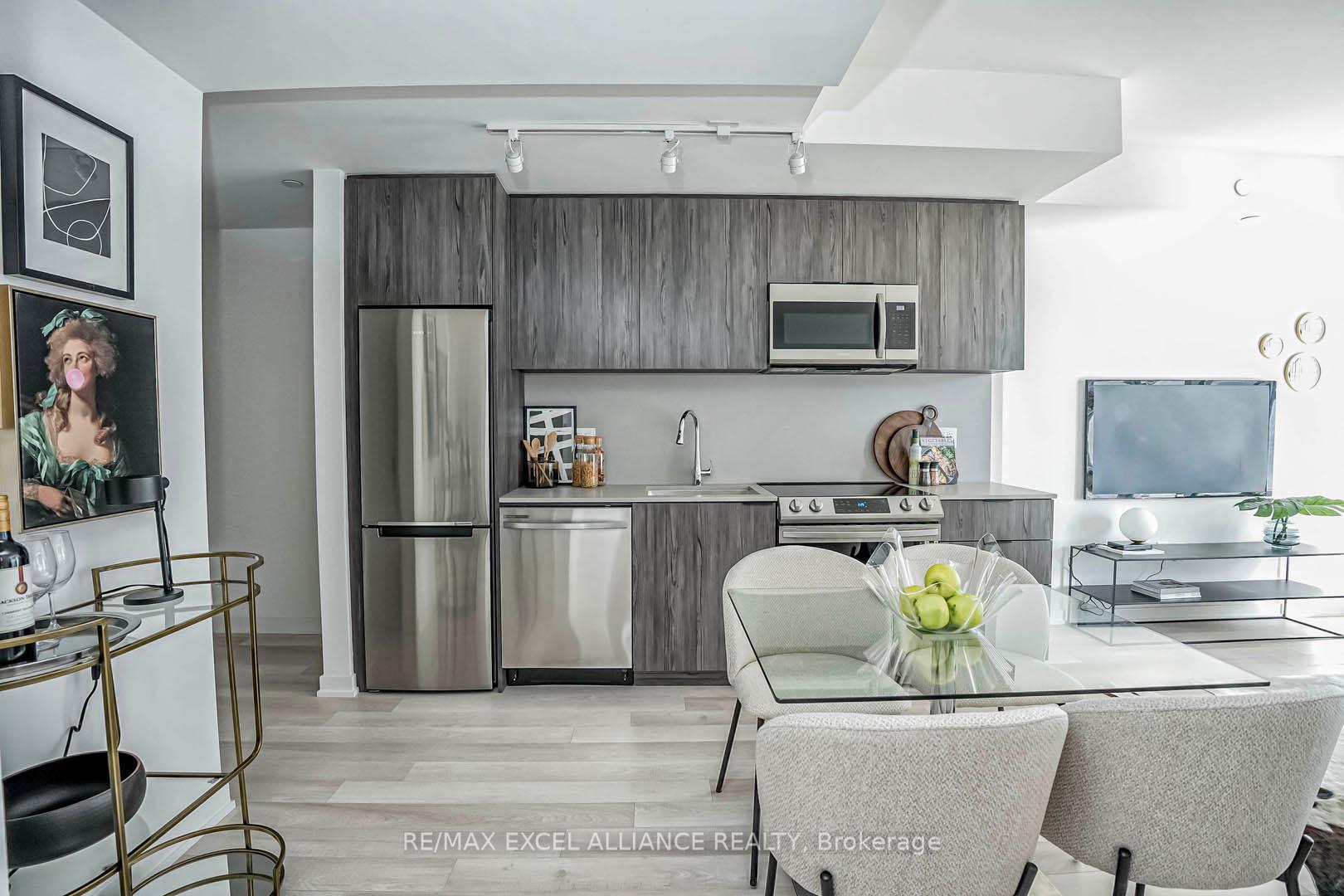 2 Bedrooms Condo at 50 Power,  Toronto For sale