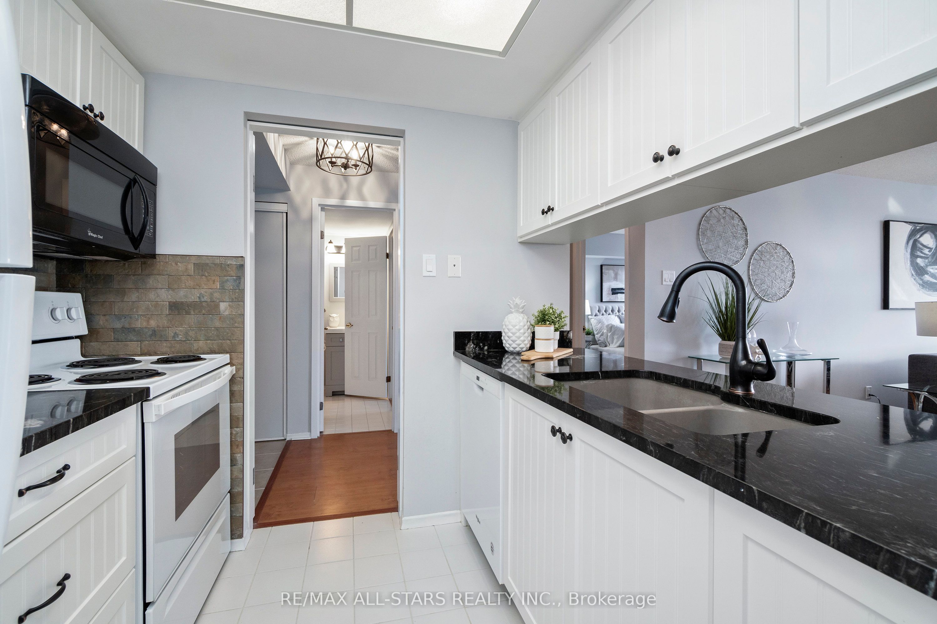 2 Raymerville Drive, #512