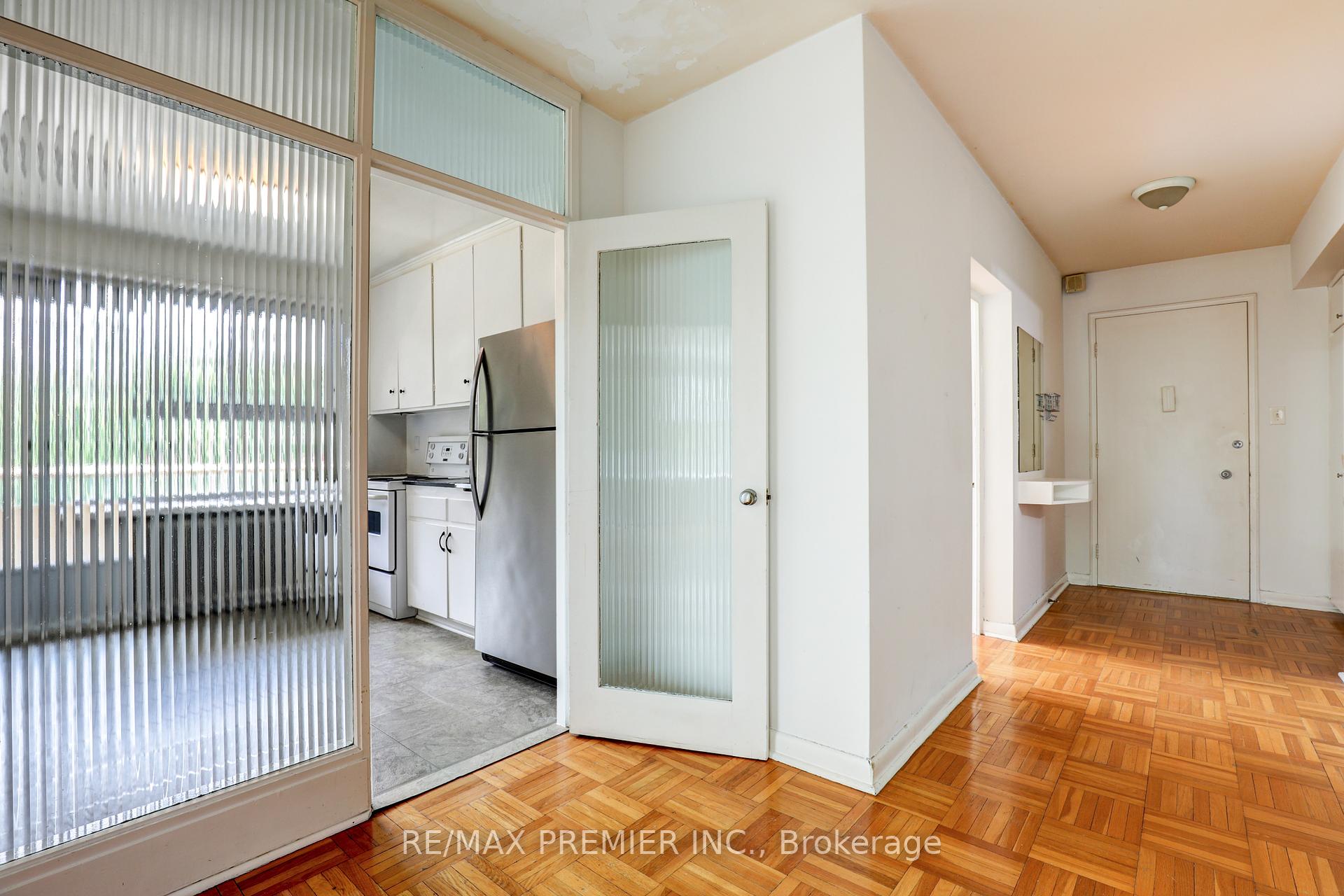 2 Bedrooms Co-op at 8 Corinth, Toronto For sale